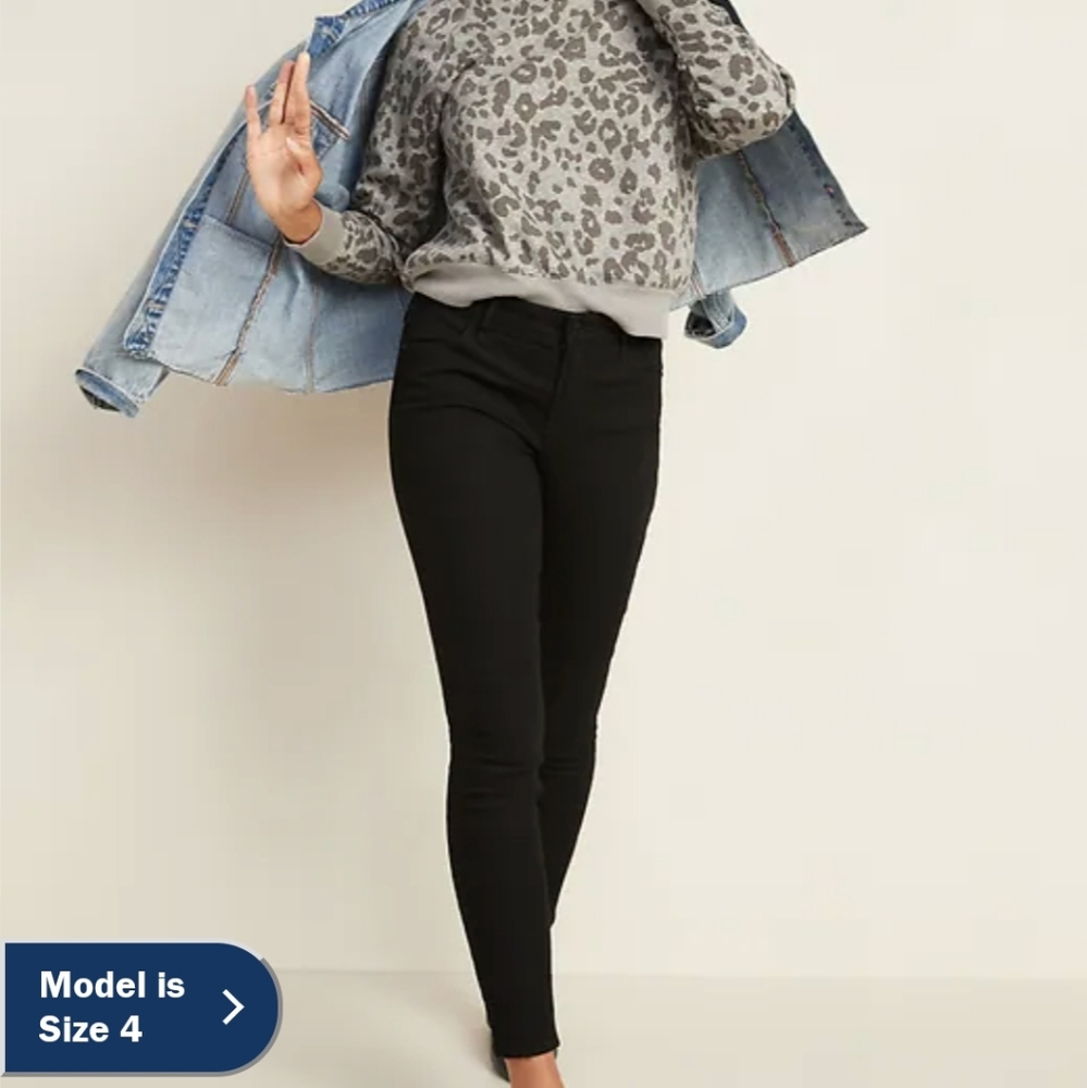 Mid-Rise Rockstar Super Skinnies